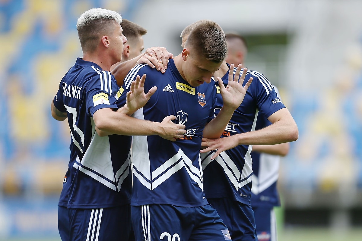 Piłkjarze Bruk-Betu Termaliki