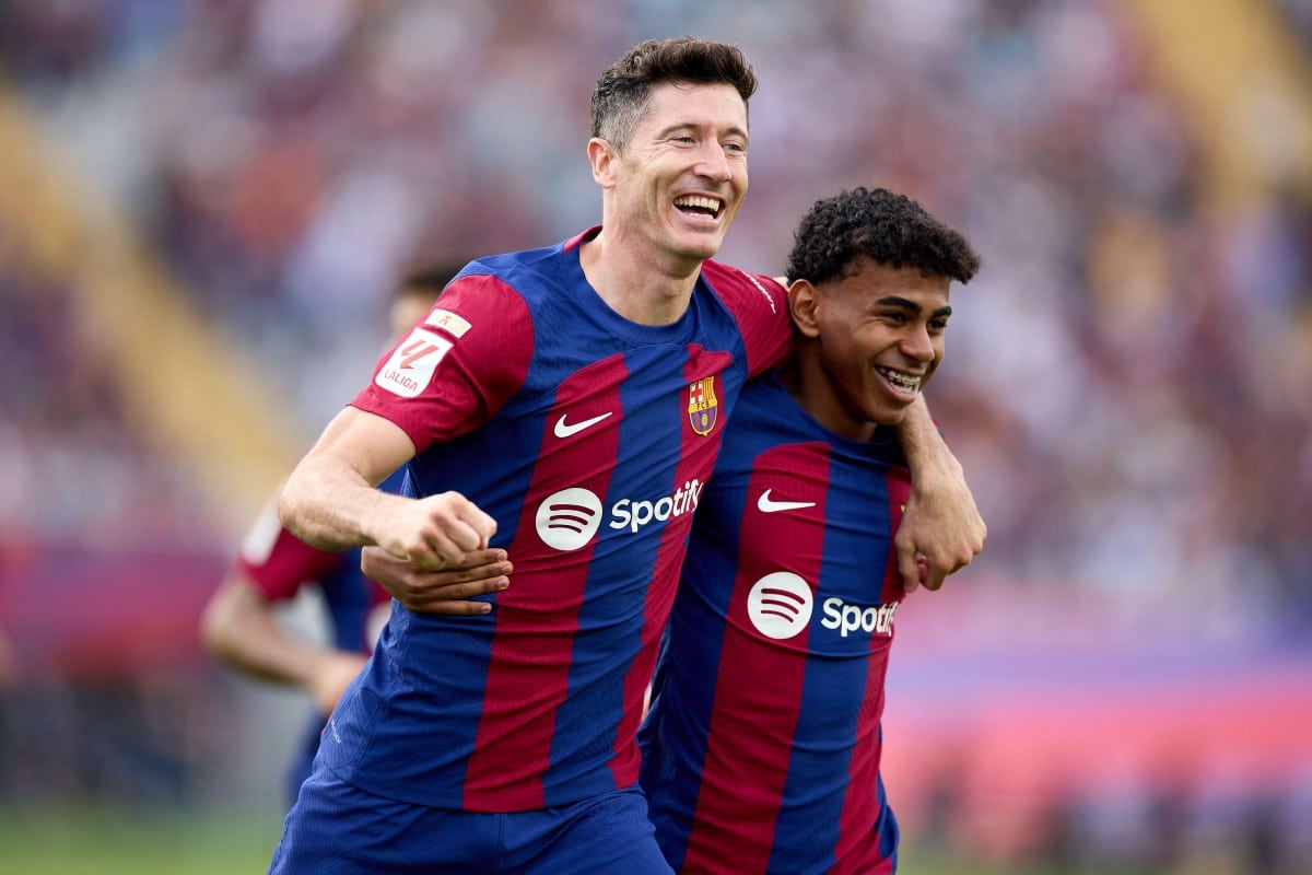 Robert Lewandowski i Lamine Yamal