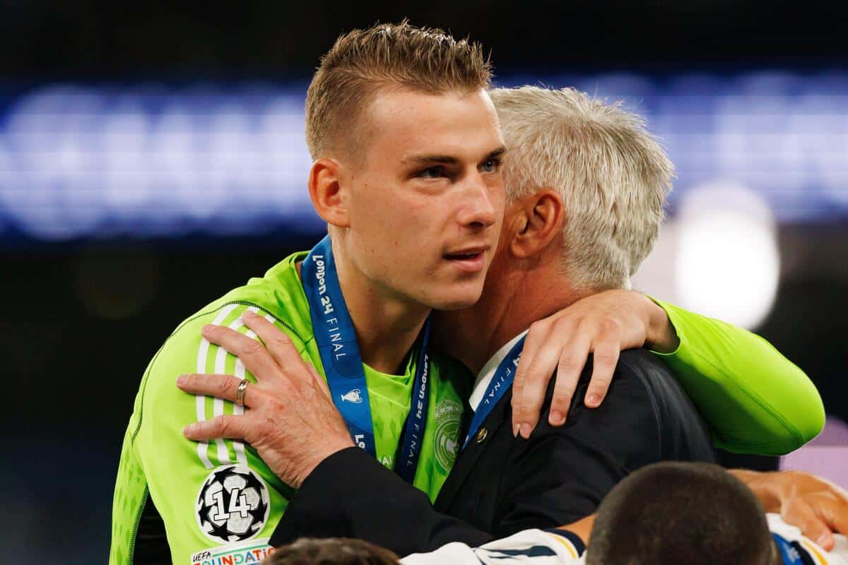 Andrij Łunin i Carlo Ancelotti