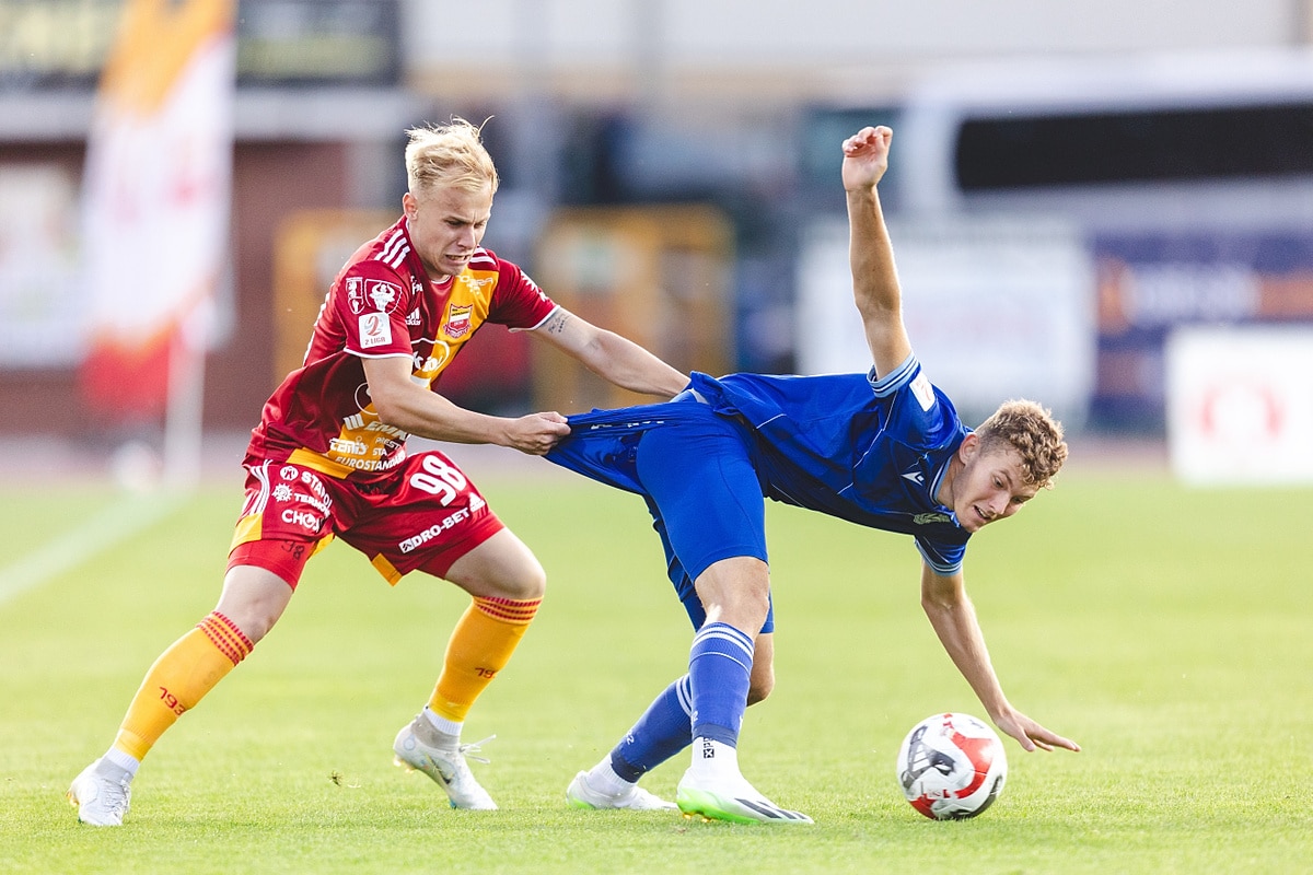 Filip Wolski (z prawej)