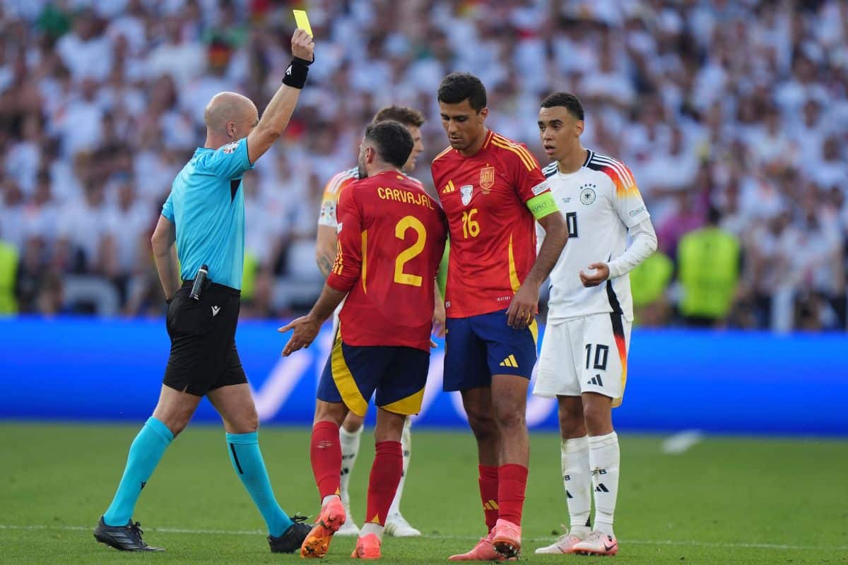 Dani Carvajal obejrzał żółtą kartkę