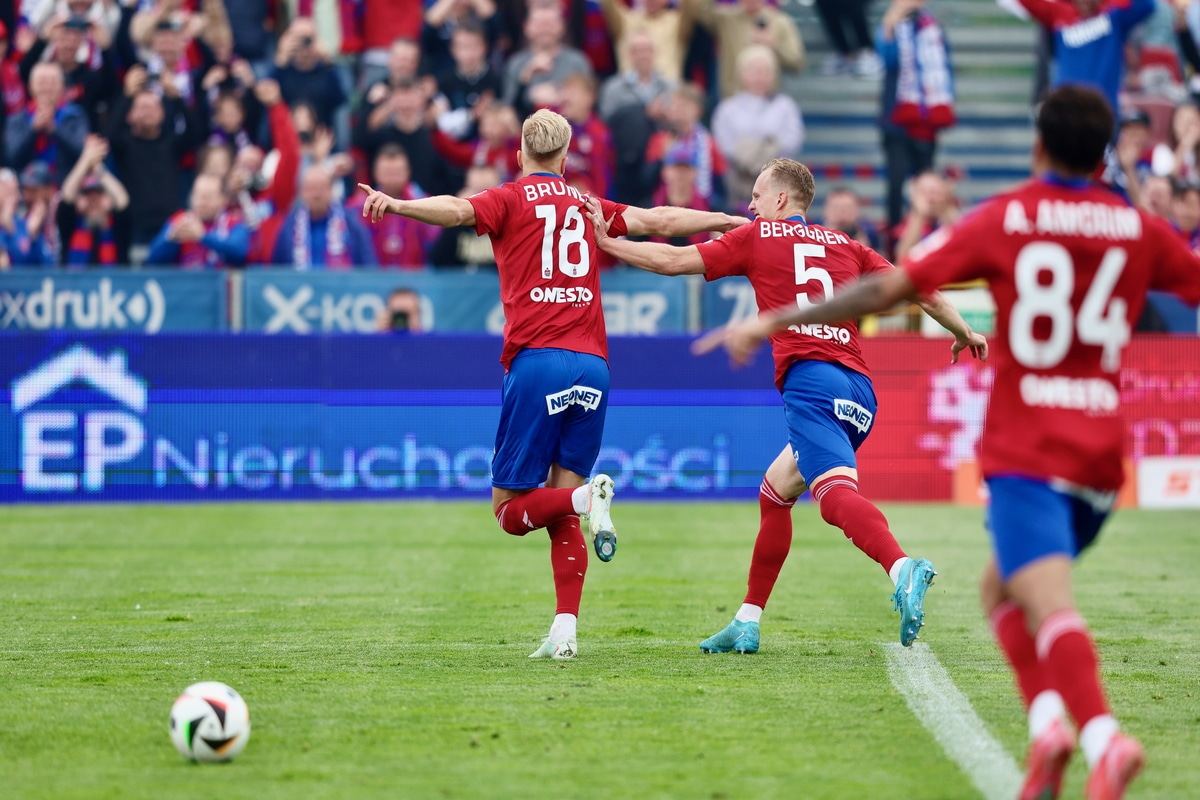 Jonatan Brunes (z lewej)