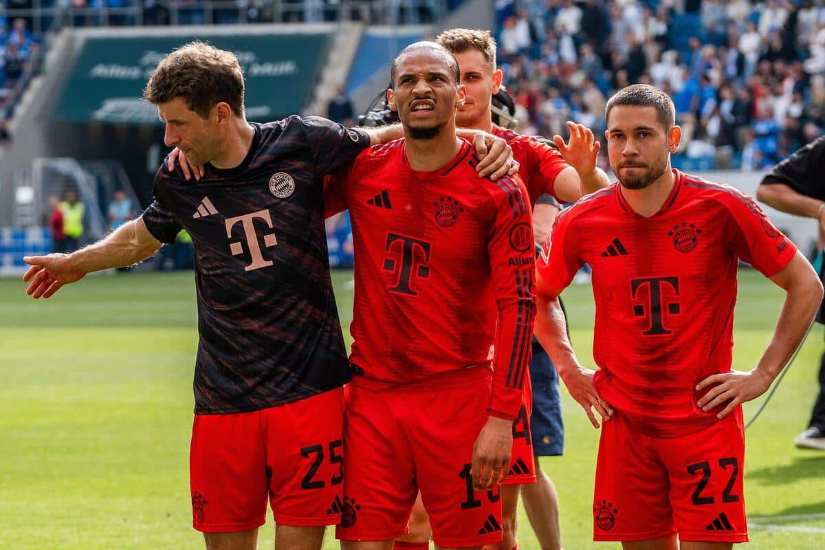 Leroy Sane (w środku)