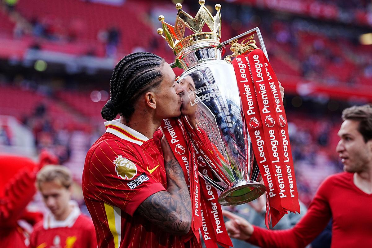 Liverpool celebrujący mistrzostwo Anglii