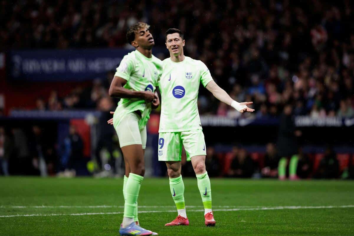 Robert Lewandowski i Lamine Yamal