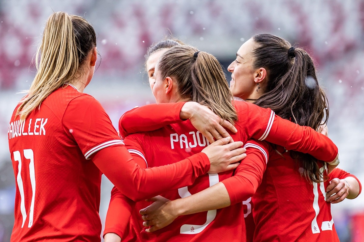 Tanja Pawollek, Ewa Pajor, Natalia Padilla-Bidas