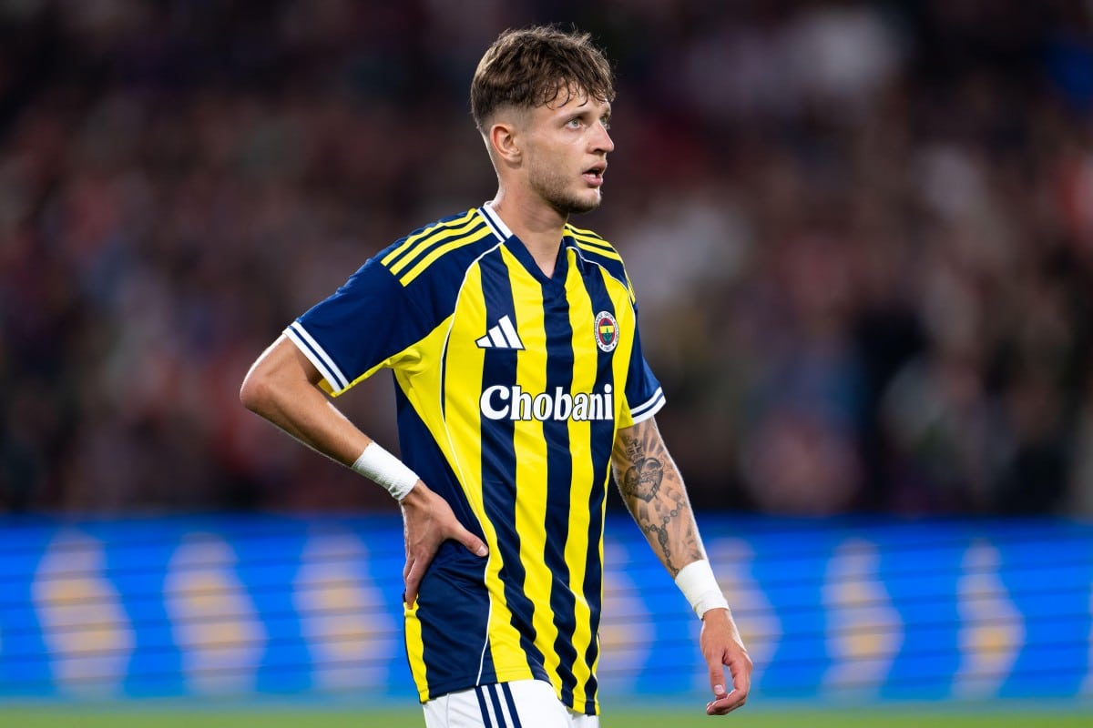 Sebastian Szymański