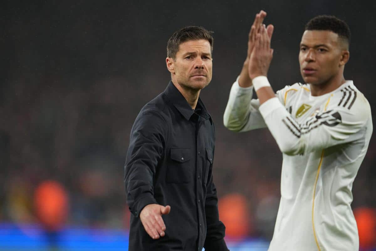 Xabi Alonso i Kylian Mbappe