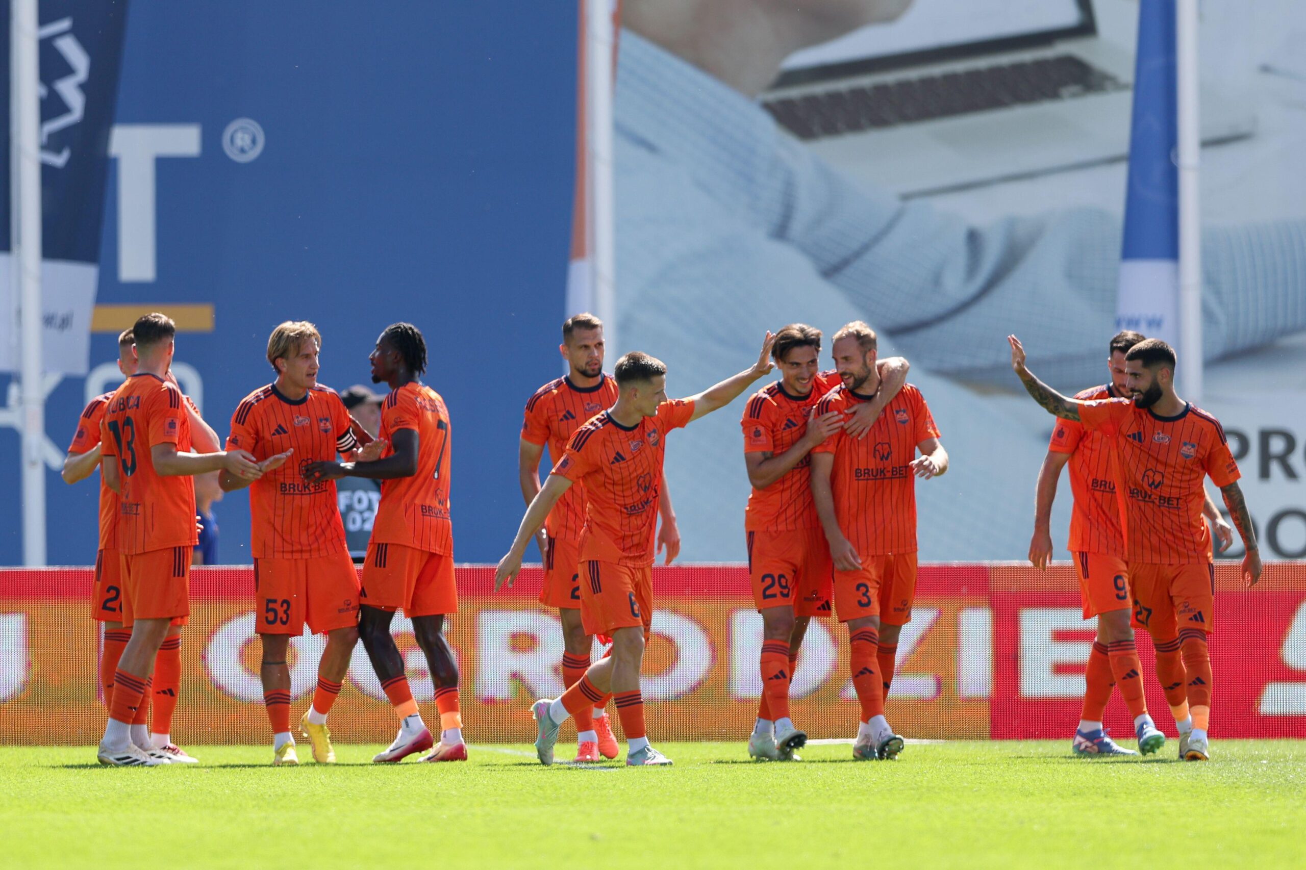 Piłkarze Bruk-Betu Termaliki Nieciecza