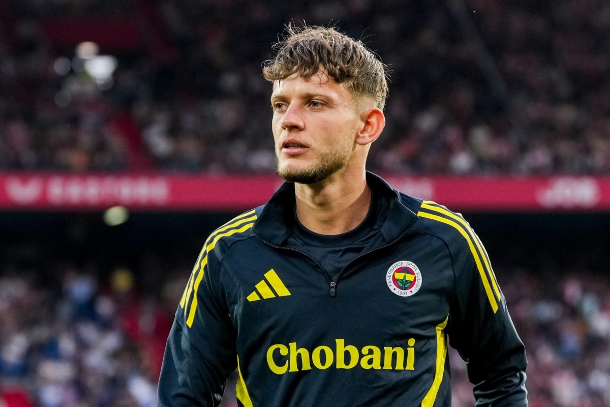 Sebastian Szymański