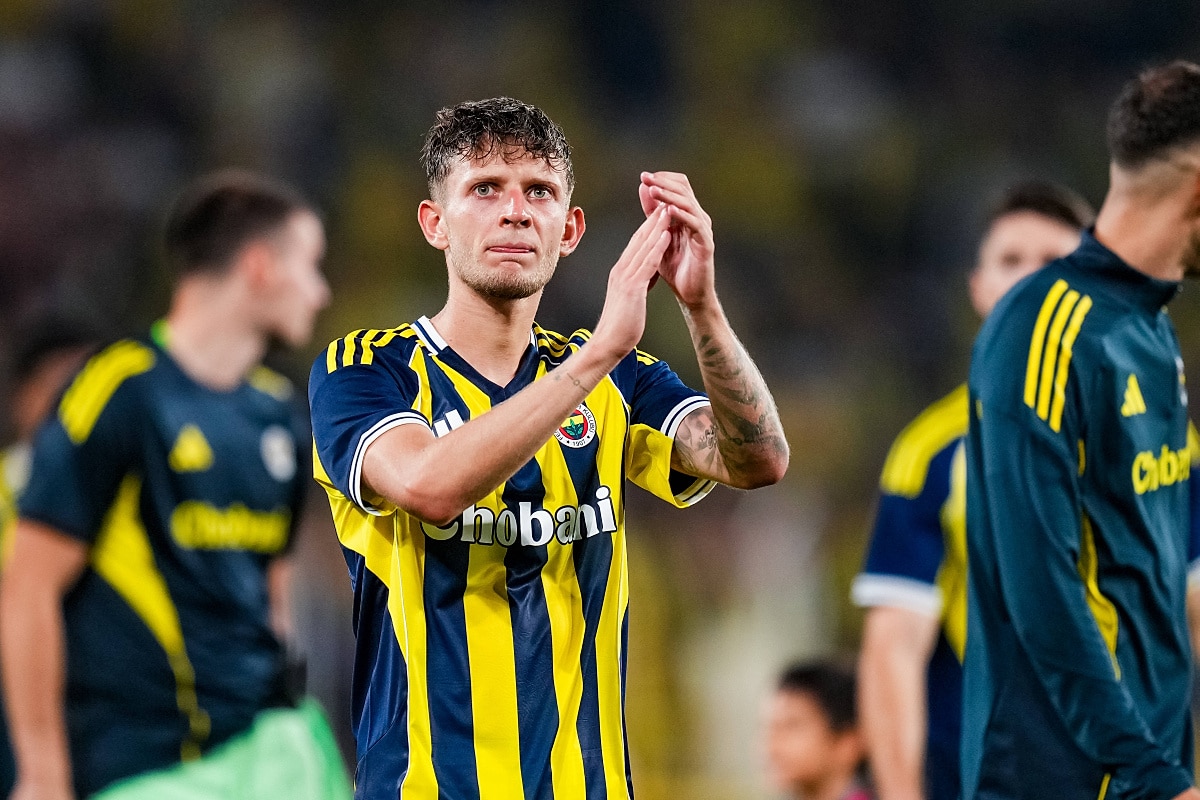 Sebastian Szymański