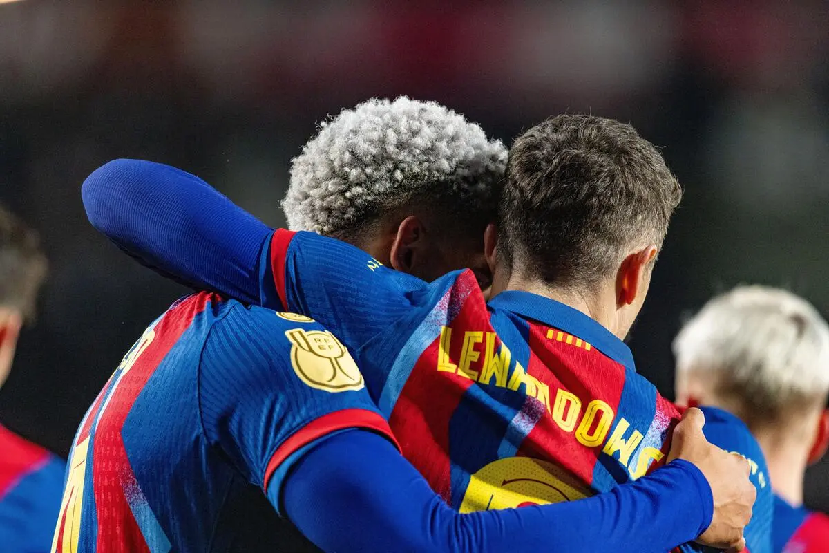 Ronald Araujo i Robert Lewandowski