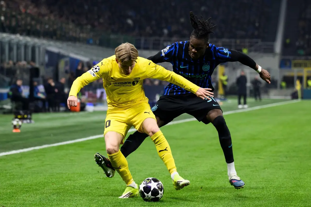 Jens-Petter Hauge oraz Yann Bisseck