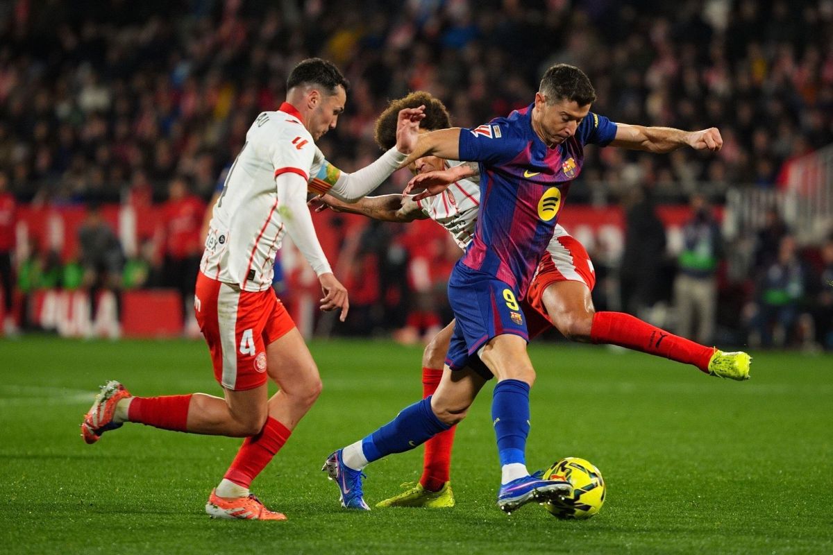 Lewandowski i piłkarze Girony