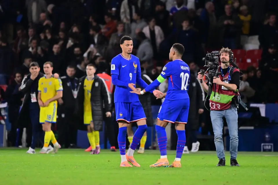 Hugo Ekitike i Kylian Mbappe