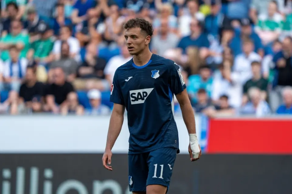 Fisnik Asllani
