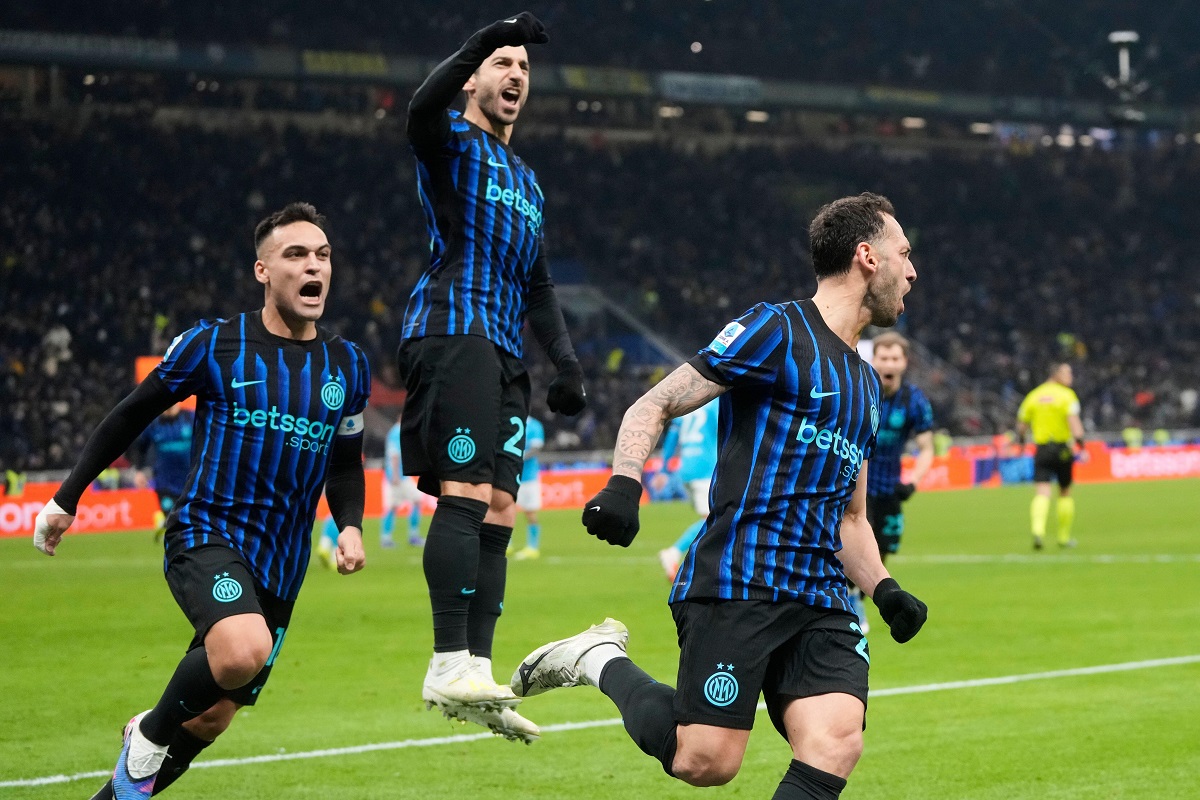 Hakan Calhanoglu, Lautaro Martinez i Henrich Mychitarian