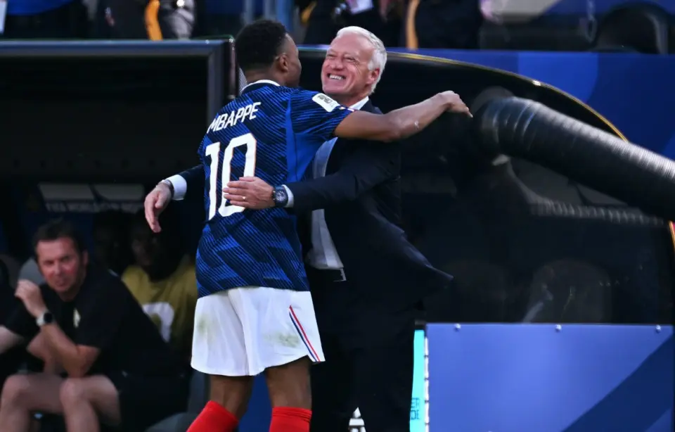Kylian Mbappe i Didier Deschamps