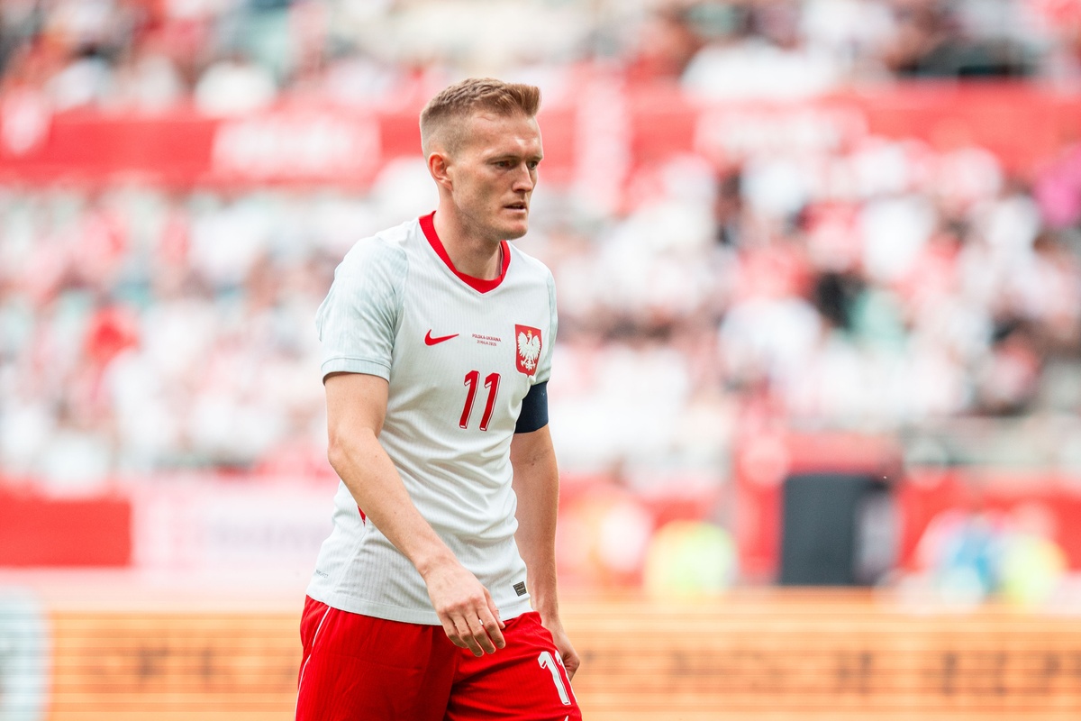 Karol Świderski w meczu z Ukrainą