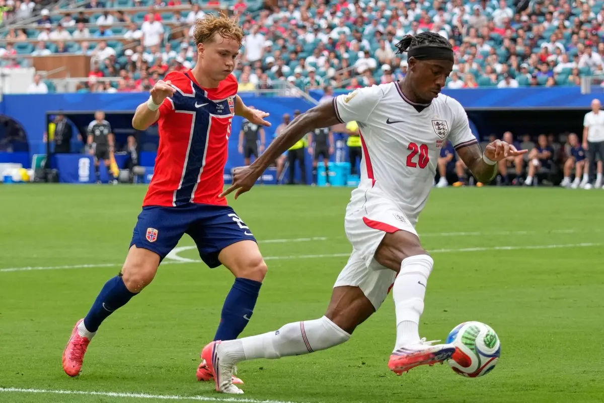 Andreas Schjelderup oraz Noni Madueke