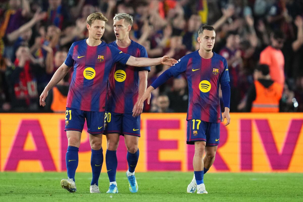 Frenkie de Jong, Dani Olmo i Marc Casado