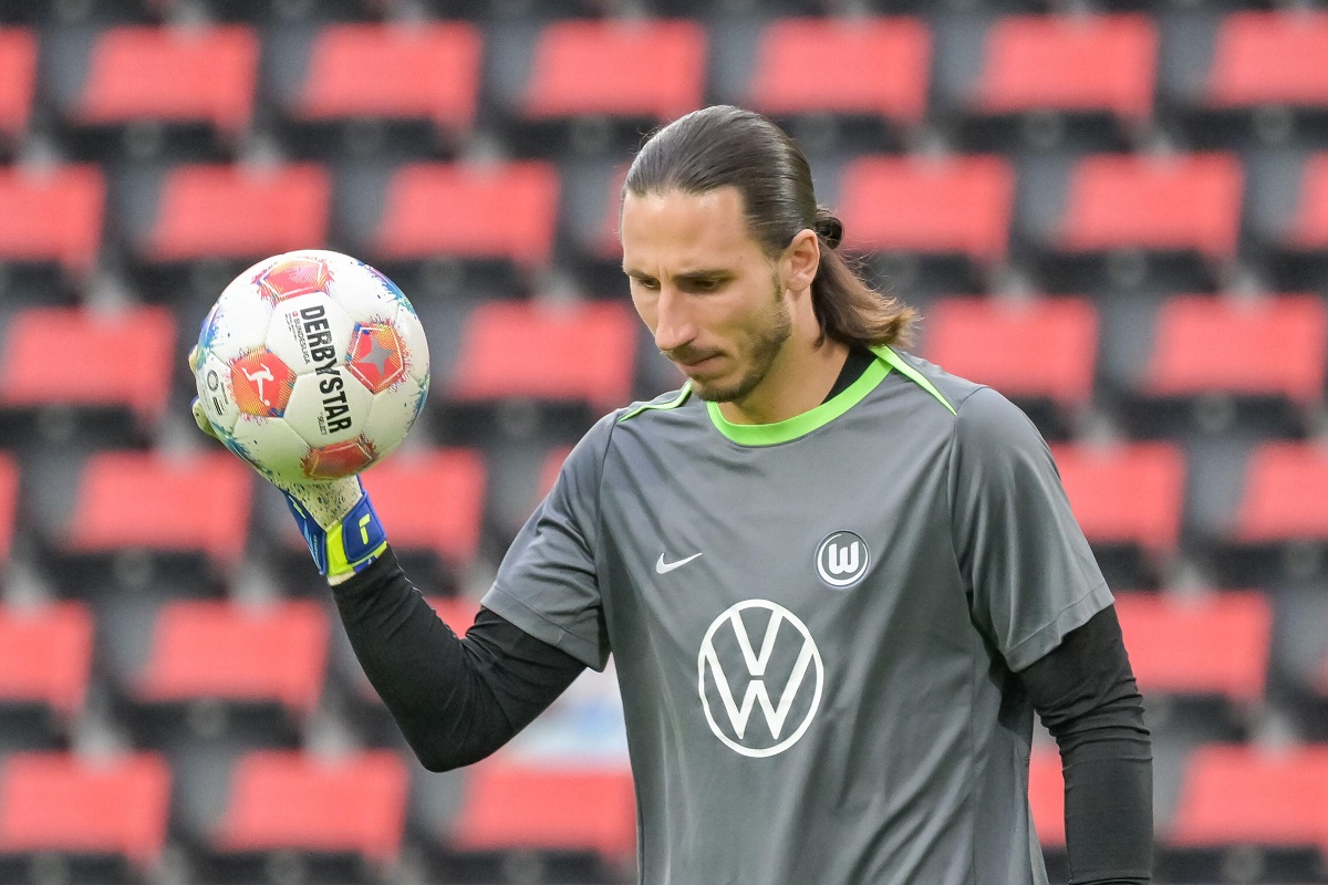 Kamil Grabara