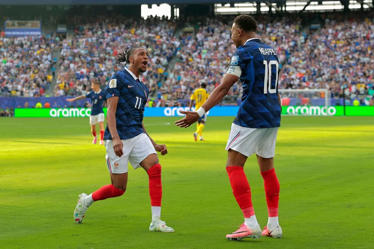 Kylian Mbappe i Michael Olise