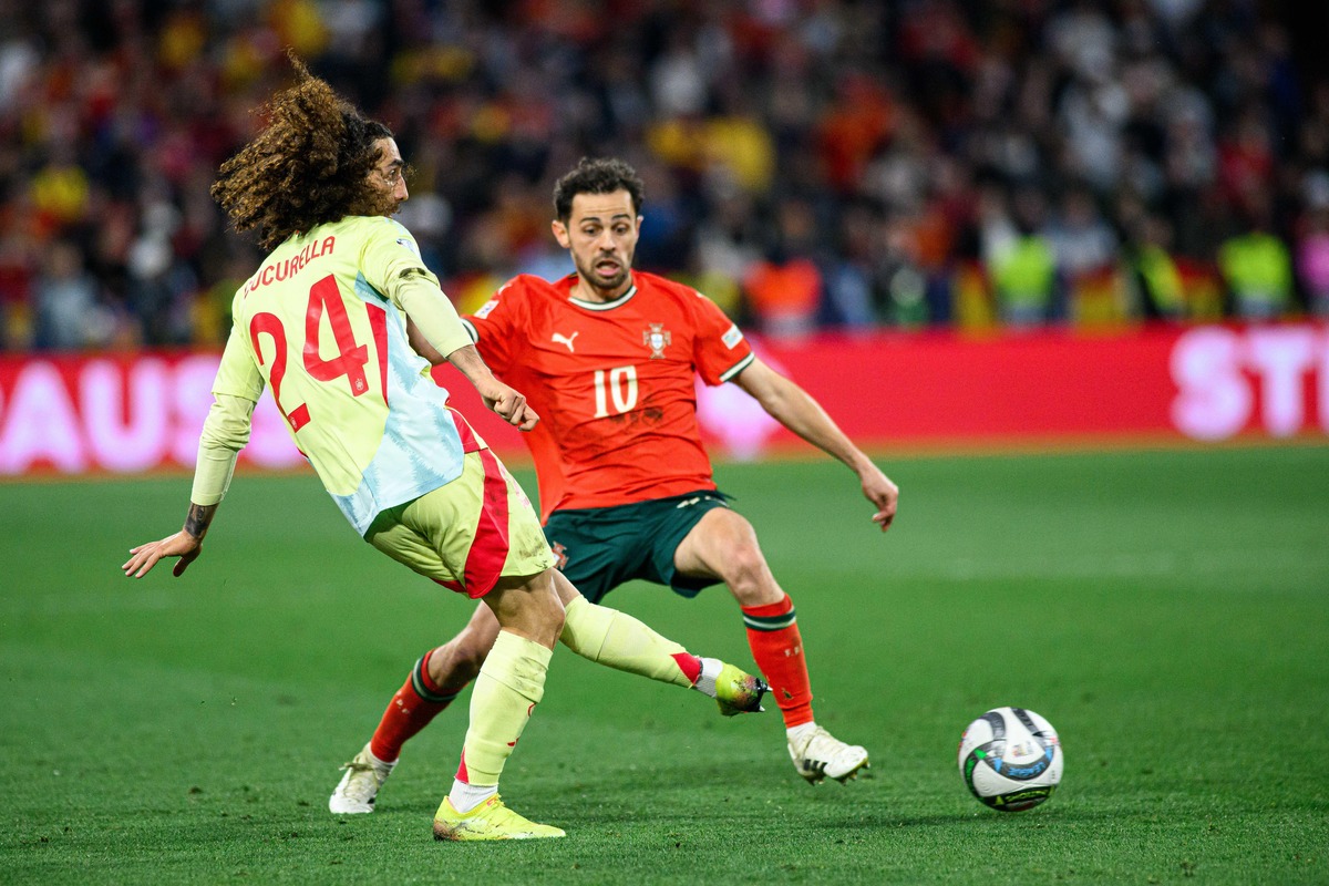 Marc Cucurella oraz Bernardo Silva