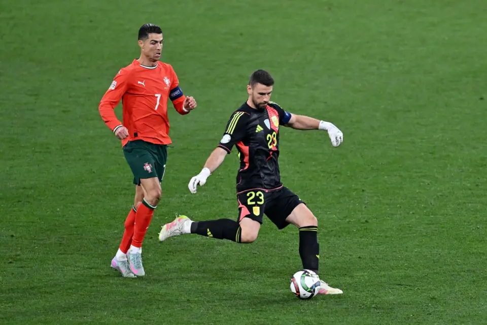Cristiano Ronaldo i Unai Simon